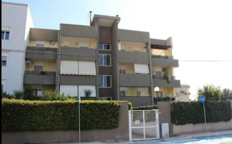 Appartamento con terrazzo di proprieta - In asta 